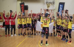 Penkių setų trilerį laimėję šiauliečiai po 9 metų pertraukos tapo TOP SPORT Lietuvos čempionato nugalėtojais