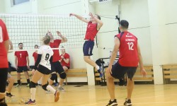 „Sporto fėja & Korys“ po penkių setų kovos palaužė „Raudondvarį“, bei atsidarė savo pergalių sąskaitą MIX lygoje