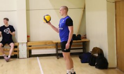 KTML vyrų tinklinio lygoje lengvą pergalę iškovojo Sporto fėja ‒ Dairosta ‒ Stir & Shake mobilus baras.