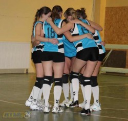 "KCSM-1" komanda įrodė savo pranašumą prieš "KCSM-2" tinklininkes