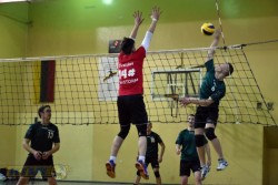 Atkrintamosiose varžybose ,,BrainStorm" svečiuose įveikė ,,Smūgis" ekipą (VIDEO)