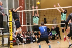 KTML vyrų lygoje KSM ,,Startas ‒ Viktorija“ dramatiškai pralaimėjo Tinklinio Inžinerijos vyrams. 