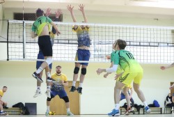 Smūgių departamentas“ reguliarųjį Vyrų tinklinio lygos sezoną baigė dramatiška pergale prieš „VivusSport“ komandą