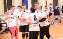 „Ryterna Modul“ po penkių setų dramatiškos kovos įveikė LSMU komandą 3:2 ir pateko į finalą