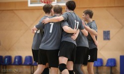 KTML vyrų lygoje po itin dramatiškos kovos pirmają pergalę aktrintamųjų serijoje iškovojo Kauno kolegijos ‒ 2 komanda.