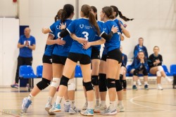 Merginų NSTL lygoje VILNIUS TECH įveikė MRU tinklininkes