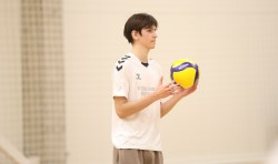 VDU įrodė pranašumą keturių setų mače prieš „ Kažką pamakaluosim“