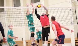 Antrame pusfinalio susitikime „Sporto fėja“ įveikė „NUTPA“ komandą rezultatu 3:1 MIX lygoje